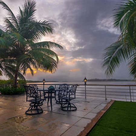 Deltin Palms Riverfront Панаджі Екстер'єр фото