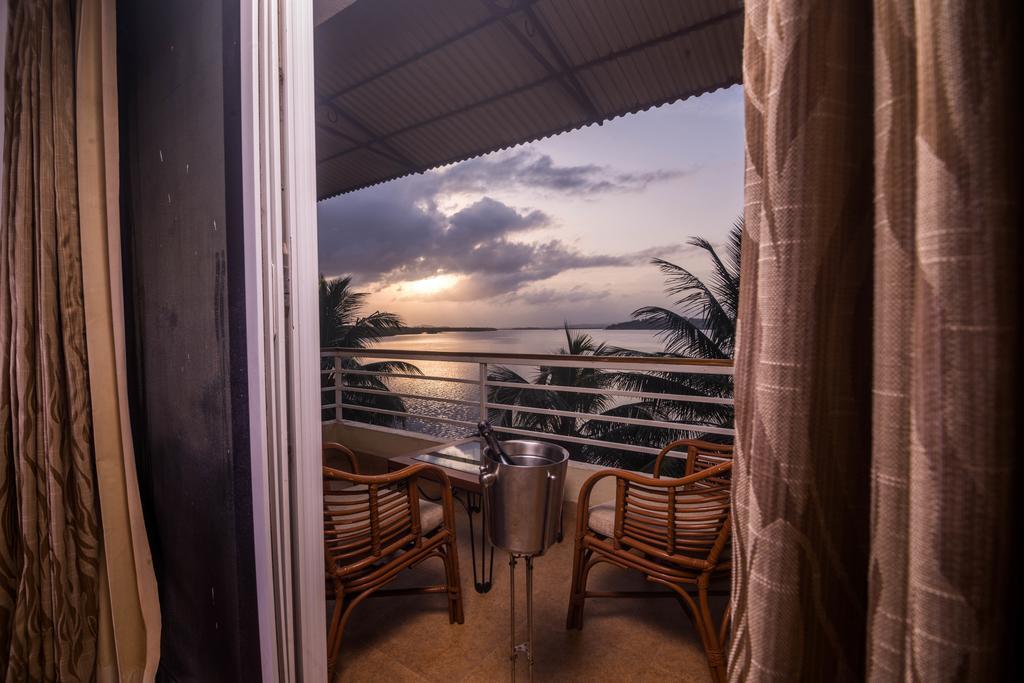 Deltin Palms Riverfront Панаджі Екстер'єр фото