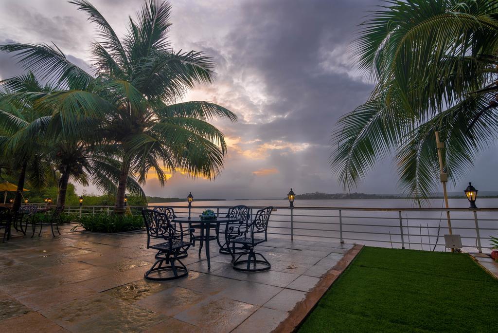 Deltin Palms Riverfront Панаджі Екстер'єр фото